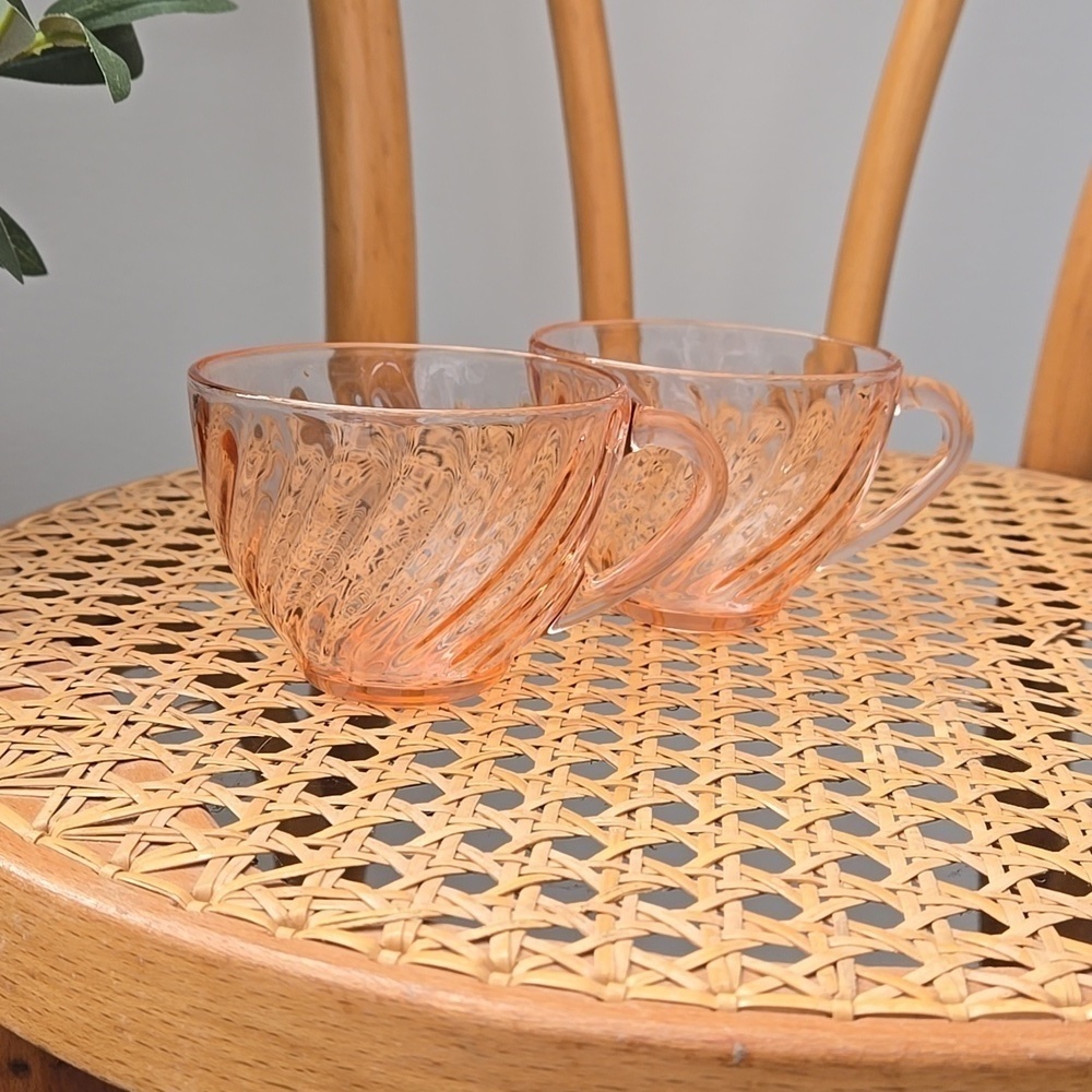 Vintage 80's Arcoroc France Pink Rosaline Swirl Glass Teacups - Picture 5 of 5